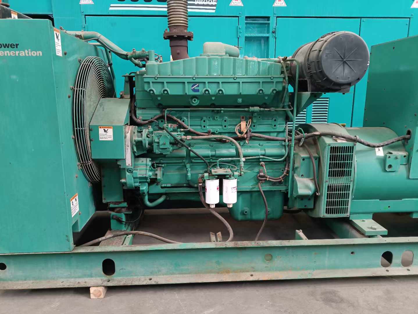 上栗过载会对 600kW 柴油发电机组造成哪些损害？